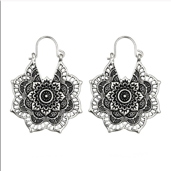 Boho Style Earrings - Picture 2 of 4